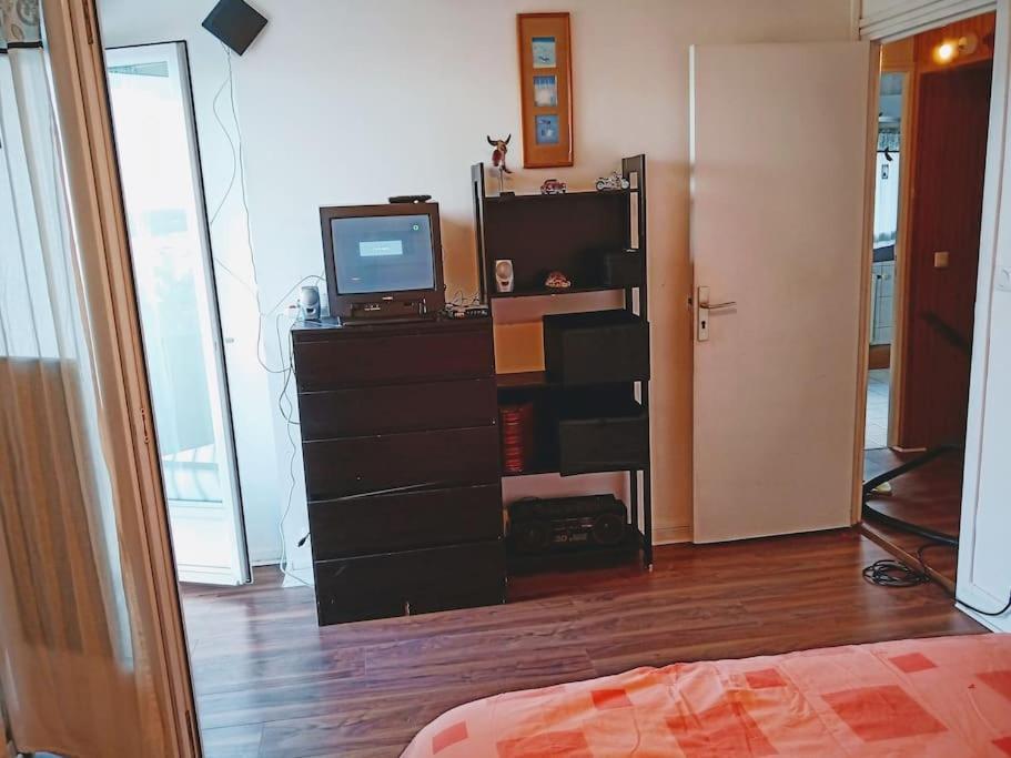 Mais 6P, Jard-Pk, 10'Paris. 5' Hop Foch,Vue Paris. Suresnes Extérieur photo